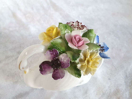 Royal Doulton Floral Swan -Bone China England 65x85x58mm