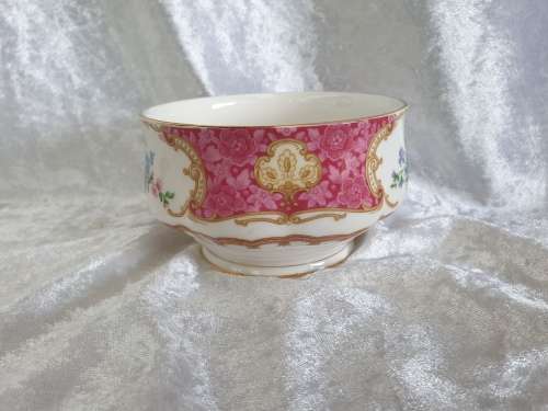 Vintage 1944 Royal Albert "LADY CARLYLE" Sugar Bowl 62x105mm - as New
