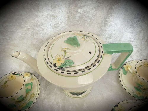 Vintage Art Deco Burleigh ware Zenith Primrose Teapot with 8 duo's -one cup repaired