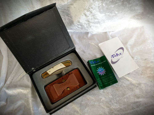 TEKUT 5Cr15MoV High performance folding Knife 155mm open still in box with Leather Sheath