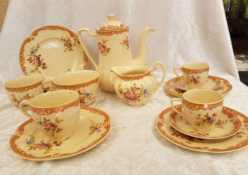 14pc of a Antique VICTORIAN BY Jhonson Bros Teaset made in England