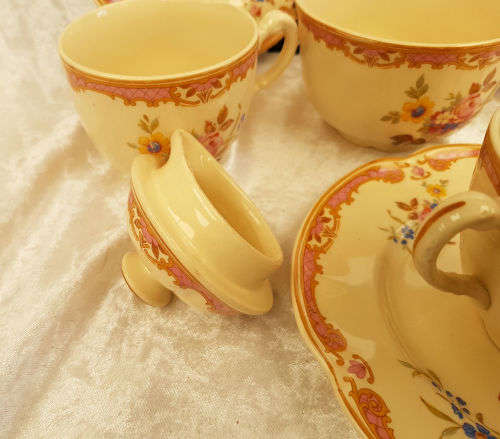 14pc of a Antique VICTORIAN BY Jhonson Bros Teaset made in England