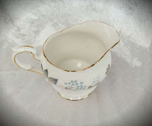 Vintage Paragon ENCHANTMENT Creamer By Appointment to The Queen  100x135x94mm
