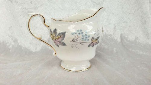 Vintage Paragon ENCHANTMENT Creamer By Appointment to The Queen  100x135x94mm