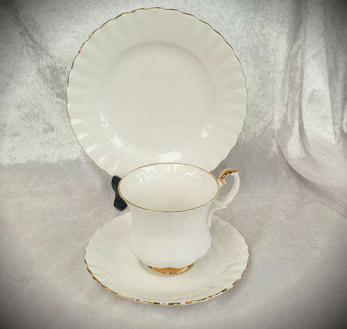 Vintage Royal Albert Val D'Or Coffee Trio (Cup 67x93x75mm )Bone China England- (9 available) as new