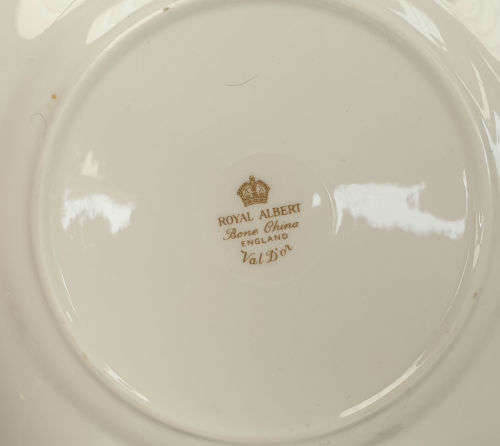 Vintage Royal Albert Val D'Or Coffee Trio (Cup 67x93x75mm )Bone China England- (9 available) as new