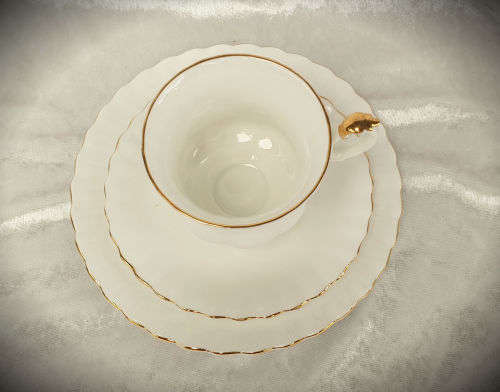 Vintage Royal Albert Val D'Or Coffee Trio (Cup 67x93x75mm )Bone China England- (9 available) as new