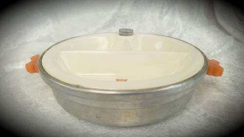 Vintage 1950s Majestic Baby Food Dish Warmer and Server with -- Made in the USA 55x226x210mm