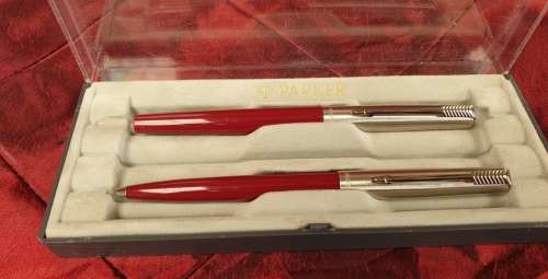 Vintage Parker set -Fountain Pen and Medium BallPoint pen -Unused in case-Ink still ok