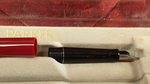 Vintage Parker set -Fountain Pen and Medium BallPoint pen -Unused in case-Ink still ok