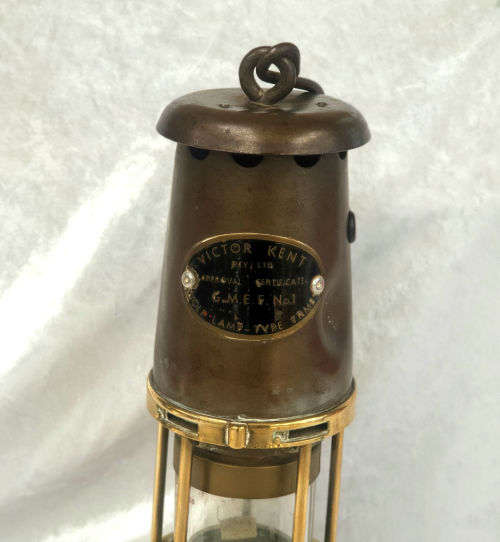 Vintage VICTOR KENT WOLF Safety Mining Lamp Great condition Glass intact 293mm