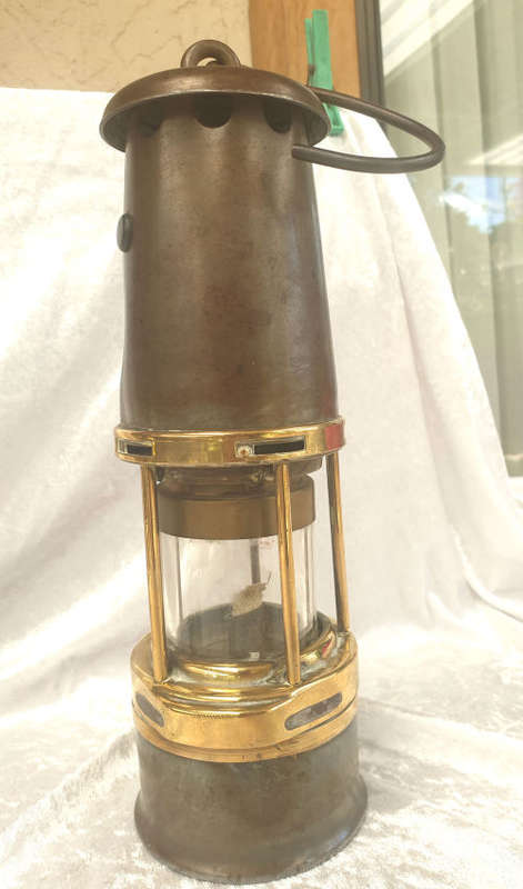 Vintage VICTOR KENT WOLF Safety Mining Lamp Great condition Glass intact 293mm