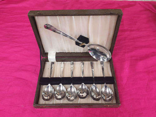 Antique J.T & S John Thompson & Sons 7 pc Spoonset boxed -Silversmits between 1860-1916 london