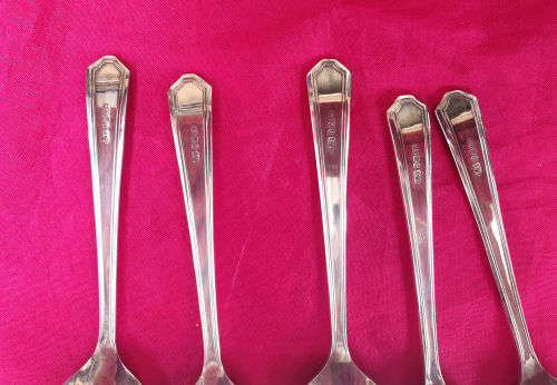 Antique J.T & S John Thompson & Sons 7 pc Spoonset boxed -Silversmits between 1860-1916 london