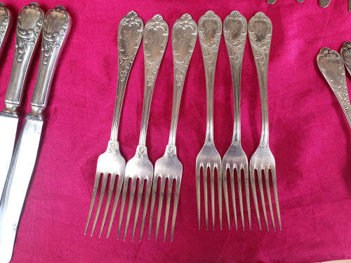 Rare !!! Vintage 30 pc High Quality Solingen Germany Cutlery with same pattern from 3 silversmiths