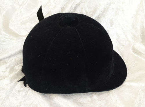 Wembley Horse Riding Helmet - Velvet finish -59cm, 7 1/4 inch Great condition