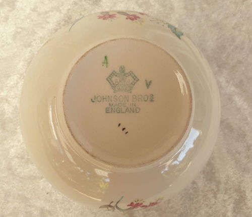 Vintage Johnson Bros Porcelain sugar Bowl -England 117x69mm
