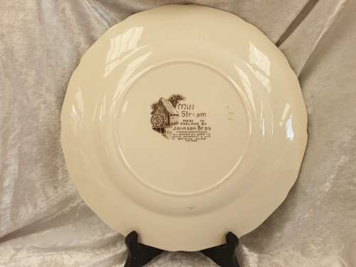 Vintage Genuine Handengraving MILLSTREAM diner Plate 256mm by Jhonson Bros england (2 available)