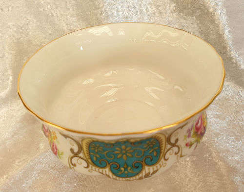 Vintage Royal Albert China Berkeley Sugar Bowl Never used as new out of a old warehouse