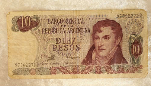 Old 1970`s Argentina 10 Diez Pesos Circulated Bank Note