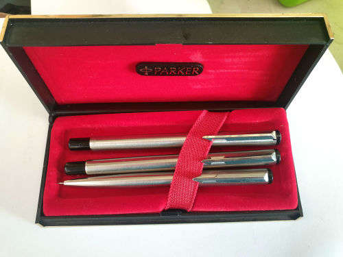 Vintage Parker Vector Fountain Pen, Rollerball (ink is dry) and Pencil set Made in the UK