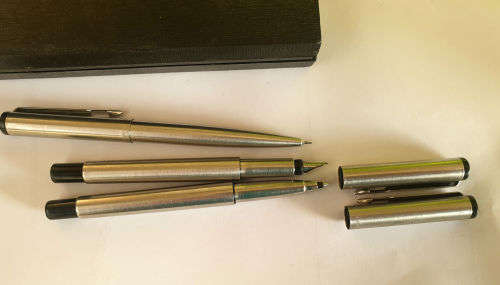 Vintage Parker Vector Fountain Pen, Rollerball (ink is dry) and Pencil set Made in the UK