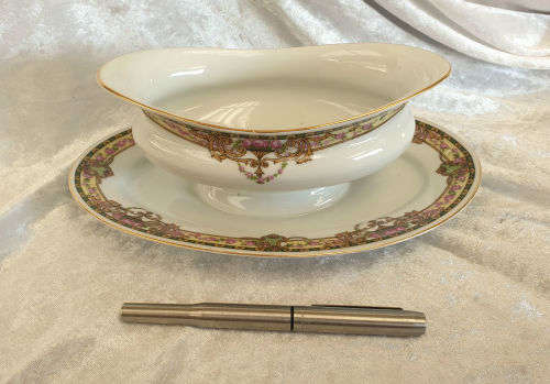 Vintage VICTORIA Czechoslovakia China Floral Gravy Boat 85x225x159mm (2 available)
