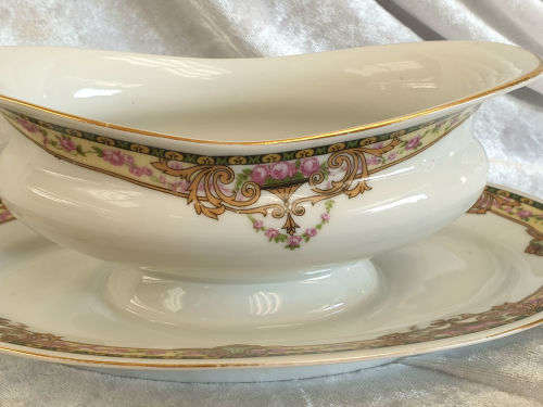 Vintage VICTORIA Czechoslovakia China Floral Gravy Boat 85x225x159mm (2 available)