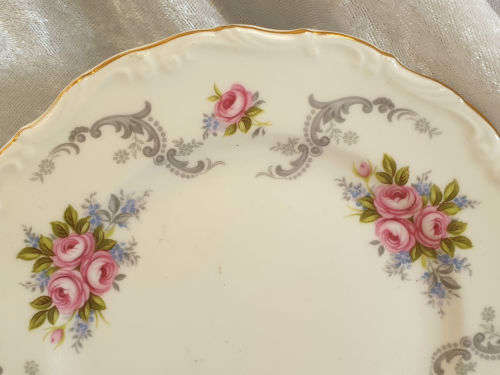 Vintage Royal Albert `TRANQUILLITY` side plate 160mm