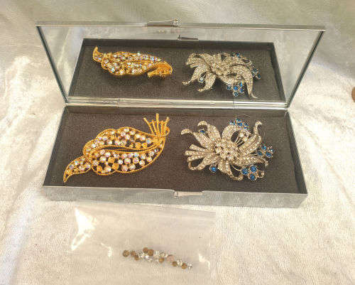 Metal case with Mirror 23x150x67mm AND 2 Antique/Vintage Brooches 75x33mm and 60x55mm - see more