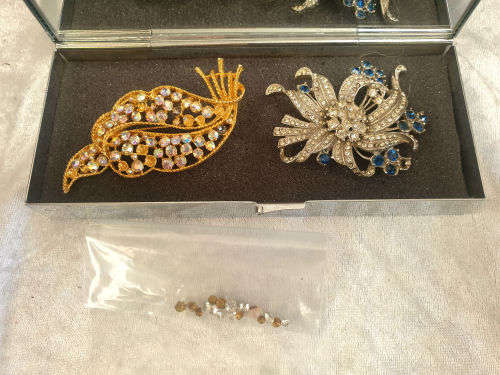 Metal case with Mirror 23x150x67mm AND 2 Antique/Vintage Brooches 75x33mm and 60x55mm - see more