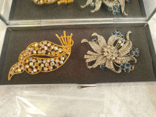 Metal case with Mirror 23x150x67mm AND 2 Antique/Vintage Brooches 75x33mm and 60x55mm - see more