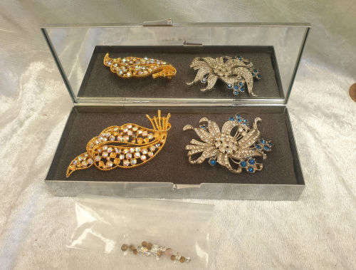 Metal case with Mirror 23x150x67mm AND 2 Antique/Vintage Brooches 75x33mm and 60x55mm - see more
