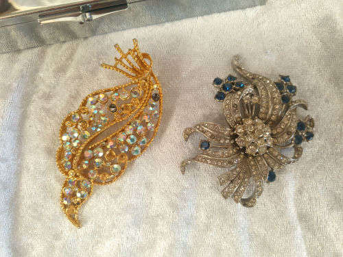 Metal case with Mirror 23x150x67mm AND 2 Antique/Vintage Brooches 75x33mm and 60x55mm - see more