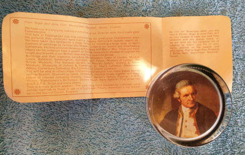 Vintage Victorian style NIGEL PAIN GLASS PAPERWEIGHT James Cook handmade England