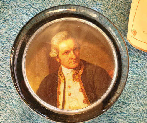 Vintage Victorian style NIGEL PAIN GLASS PAPERWEIGHT James Cook handmade England