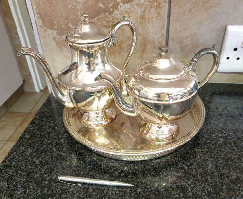 Vintage ESSAY EP Copper lead mounts made in Canada Coffee and Teapot on a EPNS tray