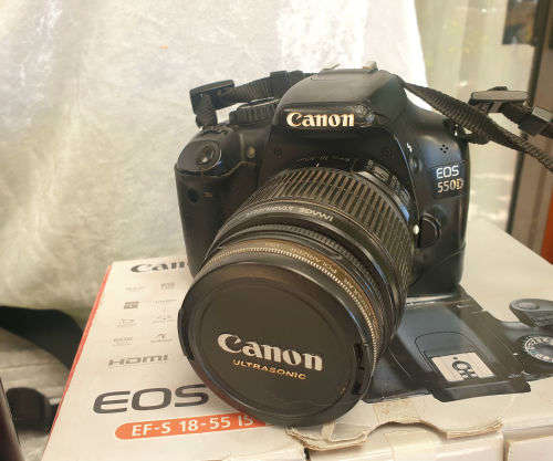 Canon E0S 550D Digital SLR Camera & Cannon EF-S 18-55 IS Lens Kit + Sigma 70-300mm Lens plus ..