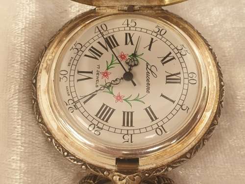Vintage Lucerne Ladies Pocket watch (Not Working) Swiss Made 17 Jewels