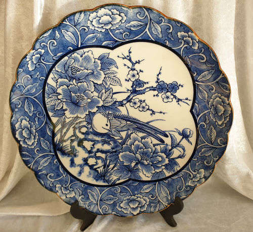 Vintage limited Reproduction of a 16th Century imperial imari Porcelain wallplate  Collector Series