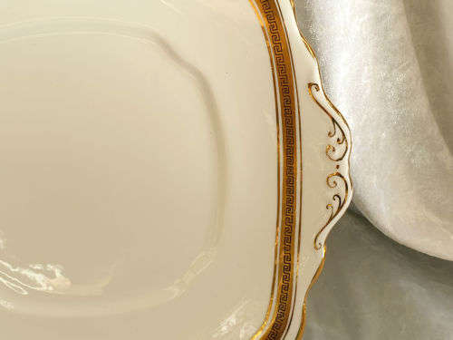 Vintage Royal Albert Grown China Cake Plate 245x232mm