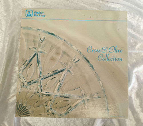 Anchor Hocking Cross & Olive Collection tray 241mm - never been used still in Box -USA