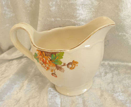 Antique Grindley Creampetal Creamer 100x140x90mm