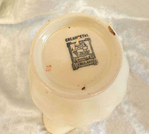 Antique Grindley Creampetal Creamer 100x140x90mm