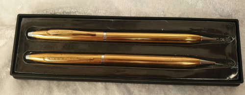 a Vintage Slimline IPPAG Pencil (Working fine)+ a Vintage Pat. KANOE Pencil(lead seems to be stuck)