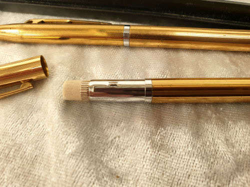 a Vintage Slimline IPPAG Pencil (Working fine)+ a Vintage Pat. KANOE Pencil(lead seems to be stuck)