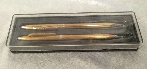 a Vintage Slimline IPPAG Pencil (Working fine)+ a Vintage Pat. KANOE Pencil(lead seems to be stuck)
