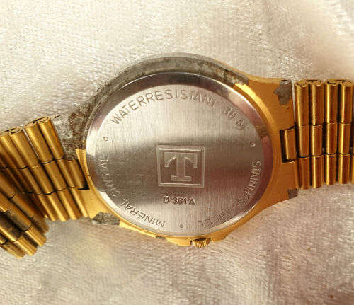 TISSOT SEASTAR D361A MENS Swiss WATCH (working) GOLD, Metal STRAP, plating worn around back cover