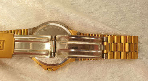 TISSOT SEASTAR D361A MENS Swiss WATCH (working) GOLD, Metal STRAP, plating worn around back cover