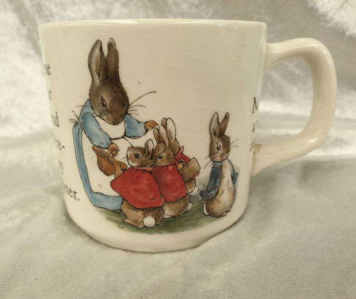 Vintage PETER RABBIT Mug By Wedgwood England 71x110x71mm